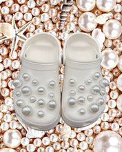 Load image into Gallery viewer, Crocs High Quality Pearl 28pcs Charms. Suitable for adults and kids. Pearl Charms for Crocs.
